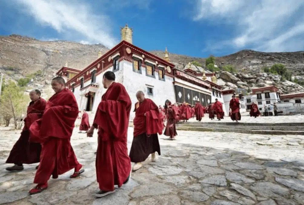 Grande Traversée de l’Himalaya : Tibet Népal Bhoutan – Image 6